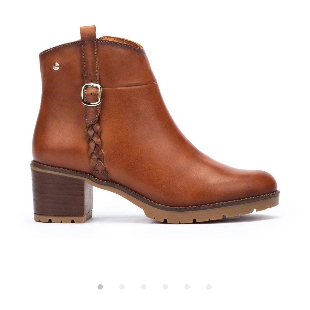 Pikolinos Llanes Boots - new in box